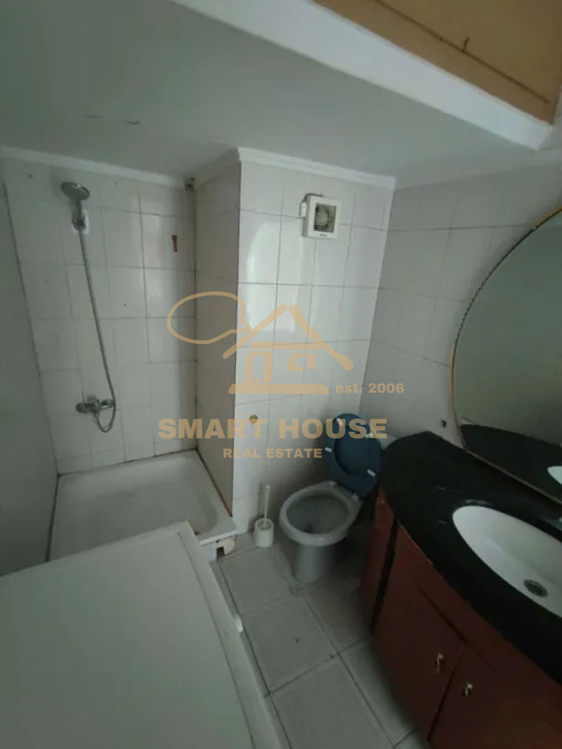 property-img